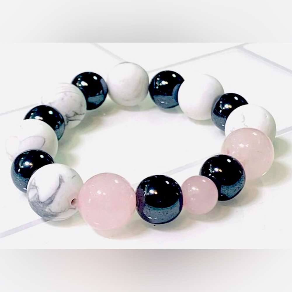 Rose Quartz, Hematite and Howlite stretch cord crystal bracelet